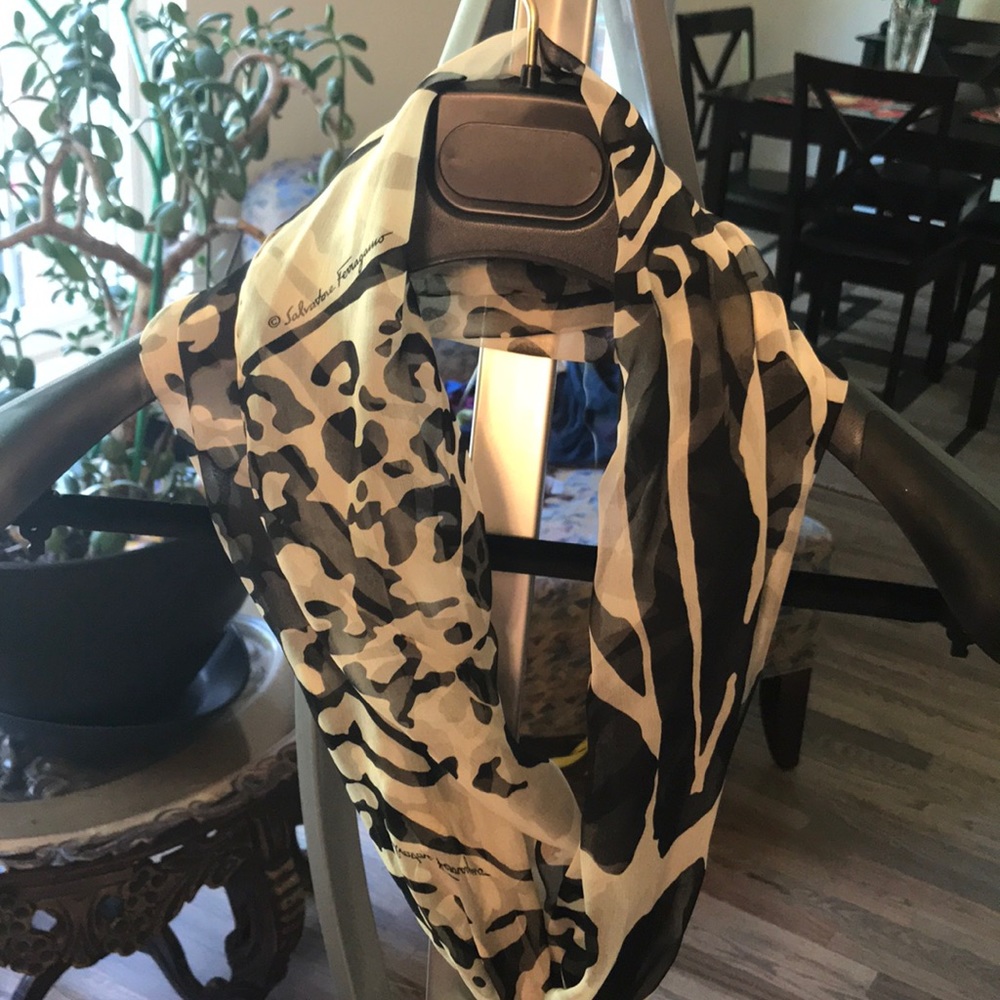 Ferragamo Black and tan silk scarf NWT